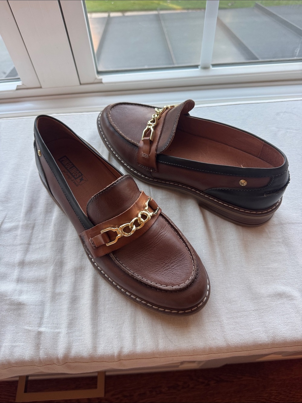 PIKOLINOS Brown Leather Loafers with Gold Chain Accent